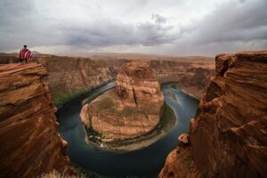 Canyon river - better Linkedin profile to stand out as superboss