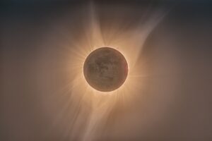 Solar eclipse to practise gratitude